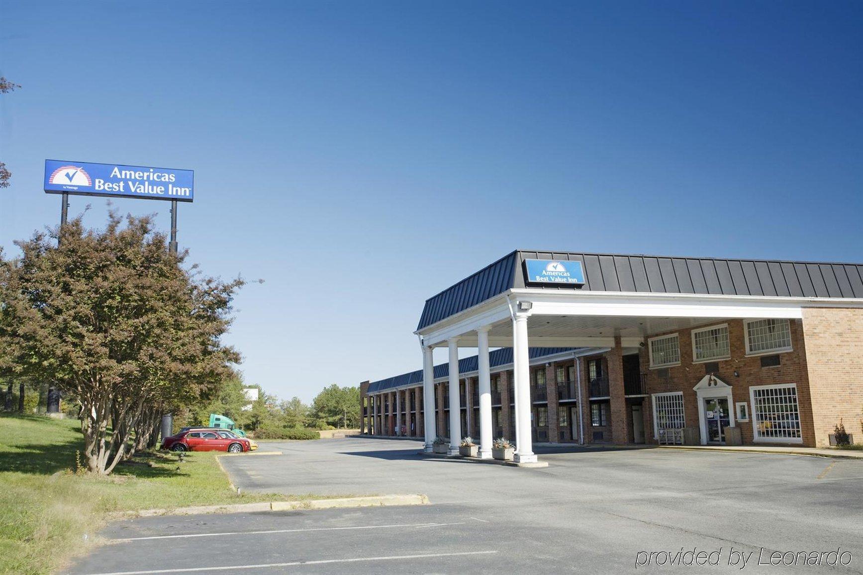 Americas Best Value Inn Richmond South Bellwood Extérieur photo