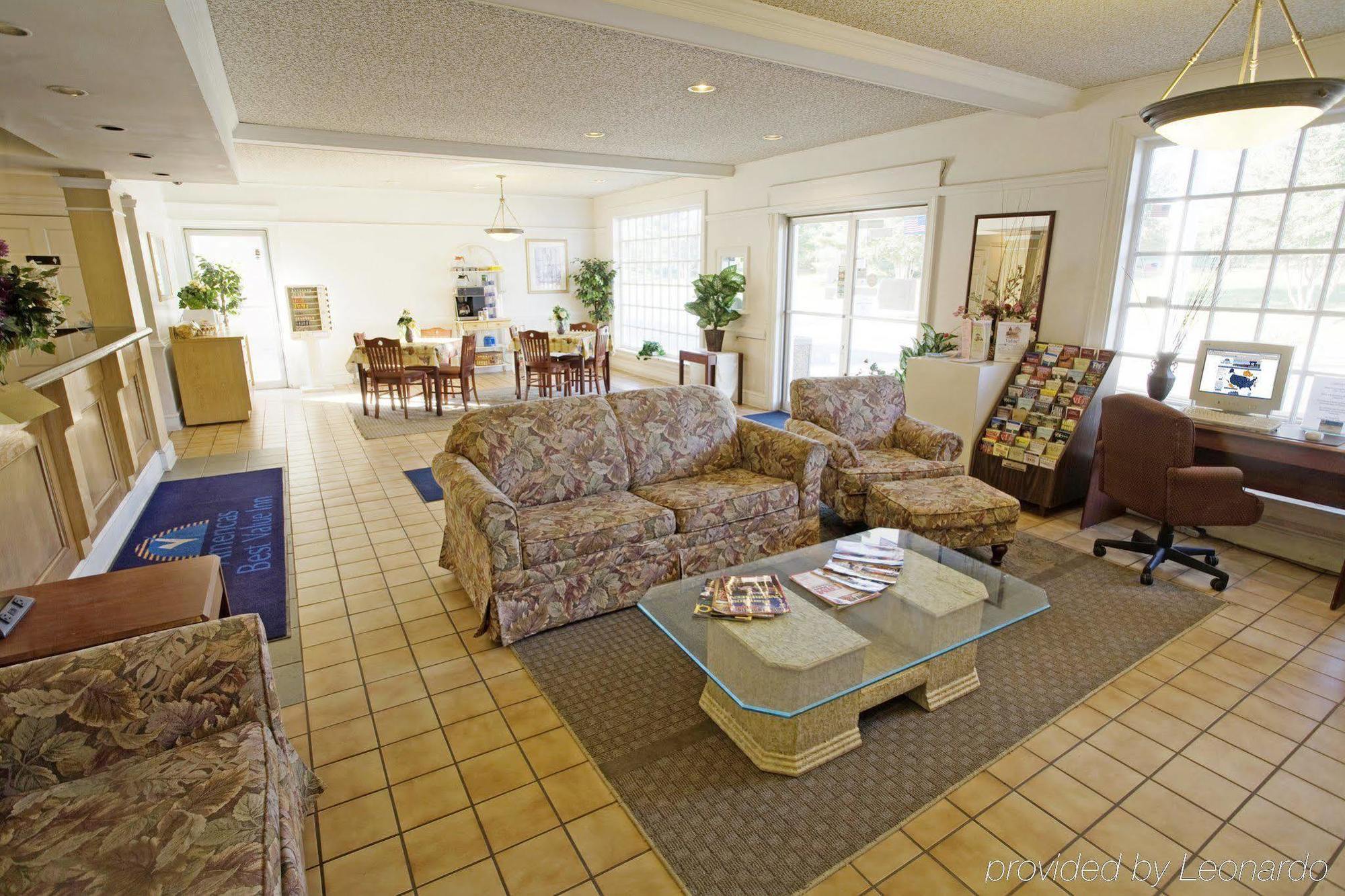 Americas Best Value Inn Richmond South Bellwood Intérieur photo