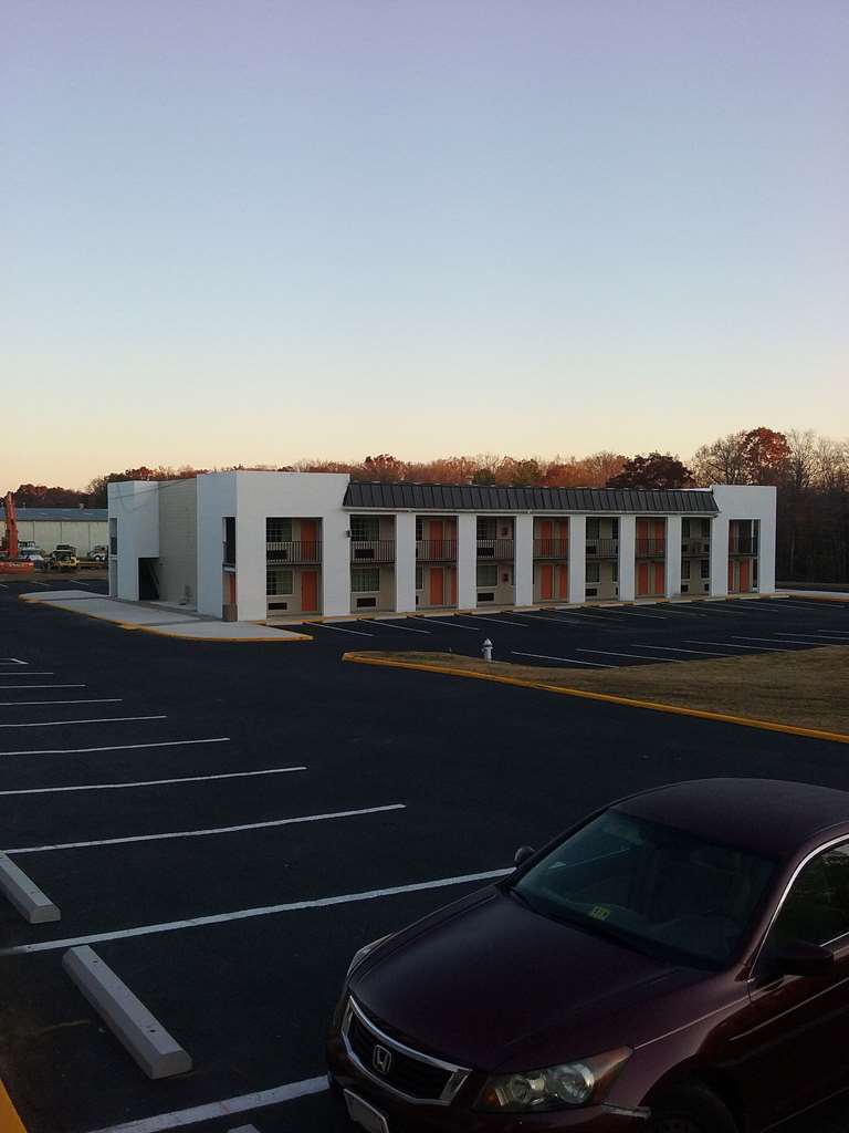 Americas Best Value Inn Richmond South Bellwood Extérieur photo