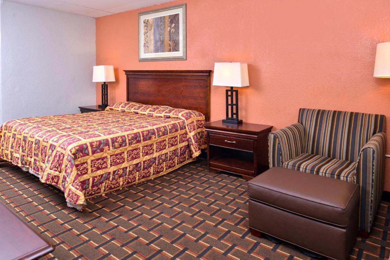 Americas Best Value Inn Richmond South Bellwood Extérieur photo